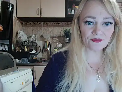 Snapshot of Sweet-blonde chatting on October 6, 11:49 am Sweet-blonde online show from October 6, 11:49 am