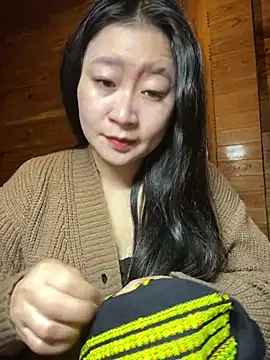 violet-00 online show from February 2, 1:37 am