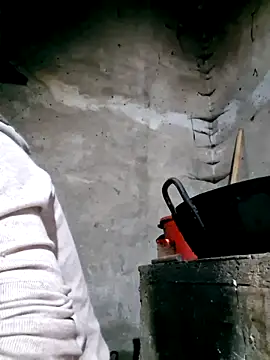 xuxulovezz online show from April 26, 3:48 am