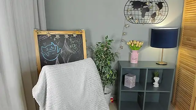 elliupp online show from June 27, 4:35 pm