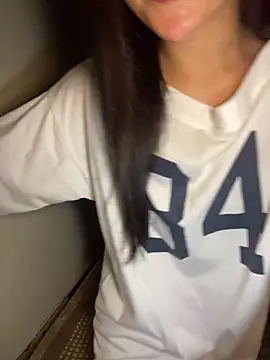 Snapshot of Be_xinh chatting on September 30, 4:56 pm Be xinh online show from September 30, 4:56 pm
