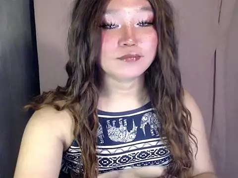 Eyes-on-me online show from March 30, 5:56 pm