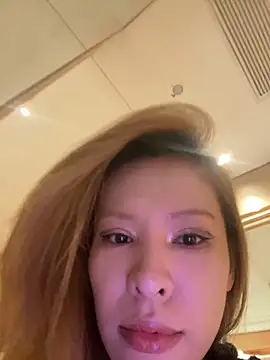 miumiu-66 online show from October 19, 1:24 pm