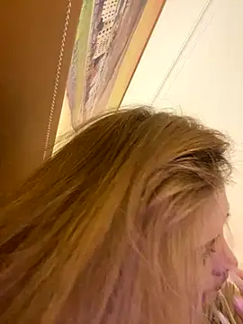 miumiu-66 online show from October 9, 1:59 pm