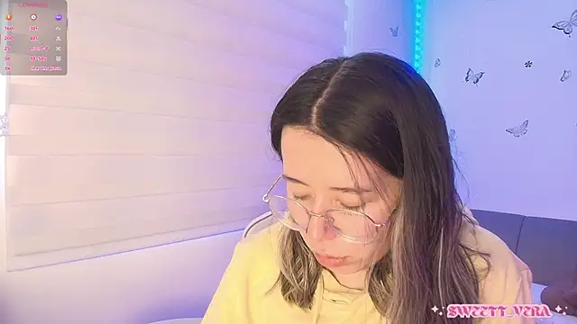 sweettvera online show from April 22, 1:19 pm