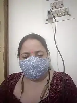 Snapshot of Cute-Purva chatting on October 25, 11:18 am Cute-Purva online show from October 25, 11:18 am