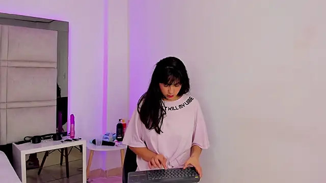 bunny cuttee online show from October 19, 4:36 am