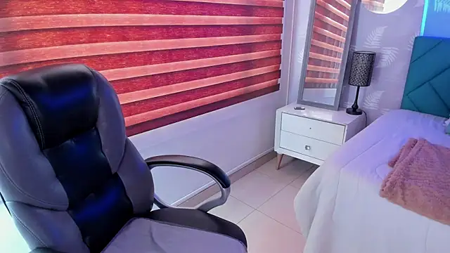 Antonela vargas online show from April 23, 12:29 pm