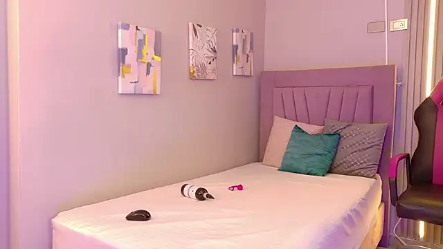 meli peach1 online show from February 9, 7:27 pm