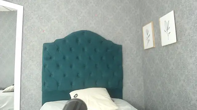 Vic Taylor online show from April 22, 11:40 am