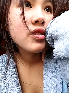 Mai lovely online show from December 20, 7:56 am