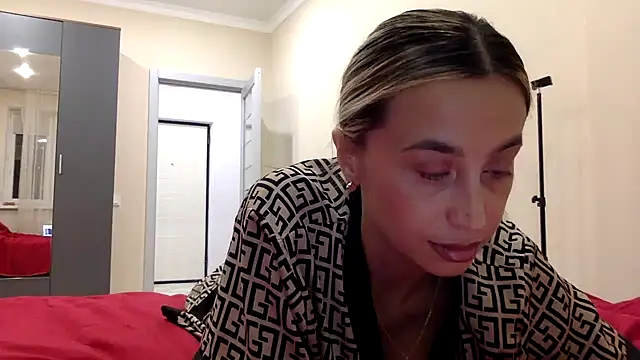 Jeyvaris online show from November 3, 6:45 pm