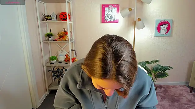 Al1ice Moures online show from November 26, 1:28 am