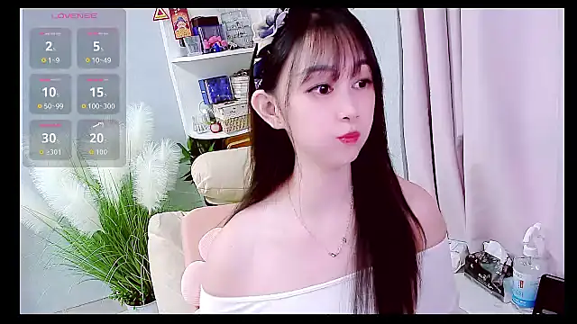 Snapshot of catlovesapple_ chatting on October 9, 9:02 am catlovesapple  online show from October 9, 9:02 am