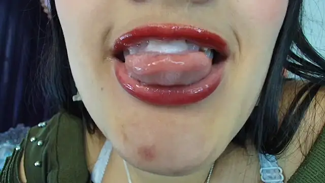 Hinata 21  online show from February 12, 9:49 pm