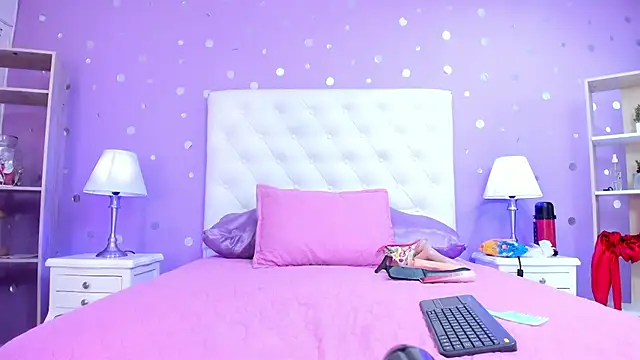 alana johnson 0 online show from September 30, 12:44 pm