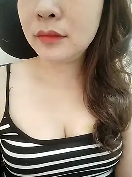 Girl Shy2000 online show from April 23, 5:48 am