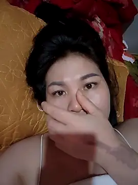 Snapshot of Meoweo_23 chatting on September 29, 9:14 am Meoweo 23 online show from September 29, 9:14 am