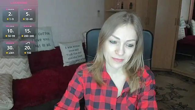 Tiffany Bates online show from April 12, 12:08 pm