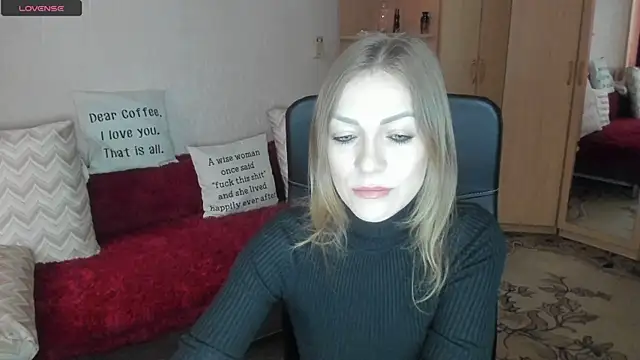 Tiffany Bates online show from April 26, 9:18 am