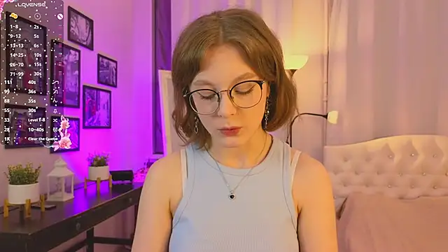 Snapshot of Bubblegum_Babe_ chatting on October 9, 8:24 pm Bubblegum Babe online show from October 9, 8:24 pm