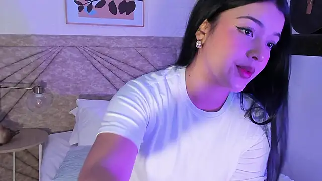 EmmaBlossom online show from March 19, 12:42 pm