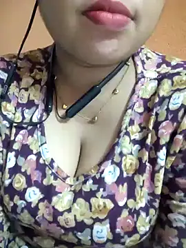 Snapshot of miss_kheyali chatting on October 9, 7:18 pm miss kheyali online show from October 9, 7:18 pm