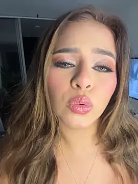 itsdanividarte online show from June 13, 2:53 am
