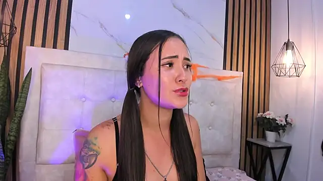 Honey noir online show from October 12, 1:52 am