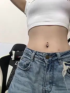 Quynhbabysexy online show from April 5, 3:22 pm