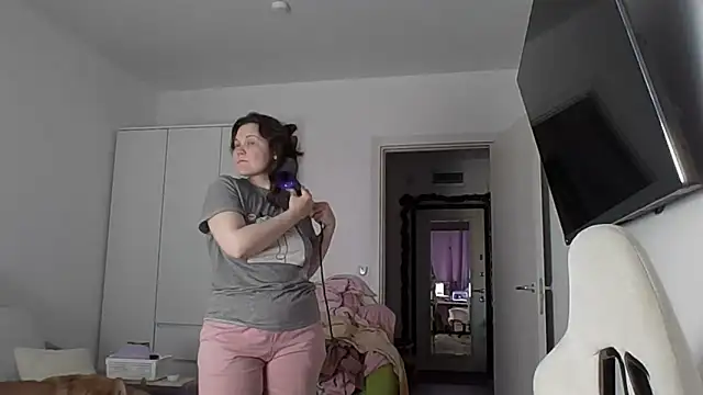 Rosedii online show from January 19, 10:11 am