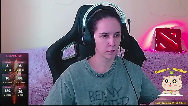 Irwi Tomboy online show from February 21, 1:34 pm