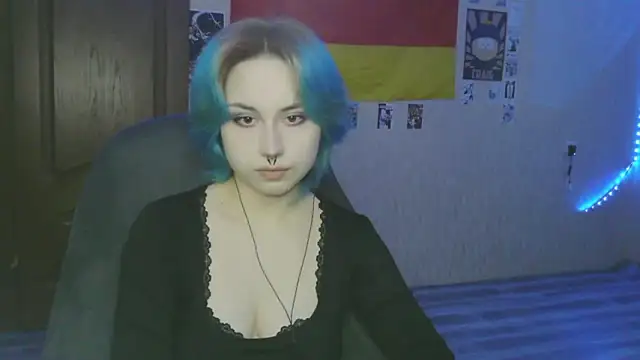 LeisaHopperstad online show from March 3, 2:23 pm