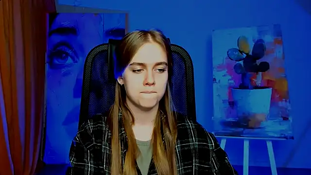 JuneWoods online show from April 13, 3:57 pm