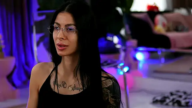 EvaAmanti online show from April 28, 9:02 am