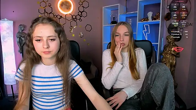 rebecca smile online show from April 25, 8:39 pm