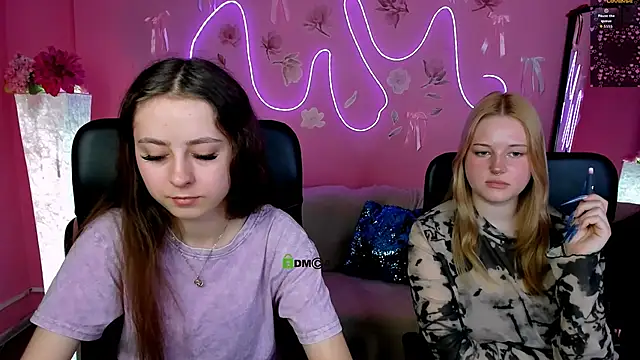 rebecca smile online show from April 23, 12:29 pm