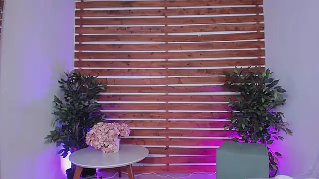 yen lo  online show from April 27, 2:36 pm