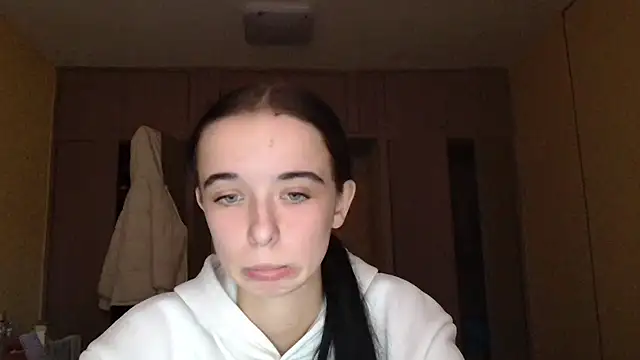 Emilia Light online show from October 31, 8:40 am