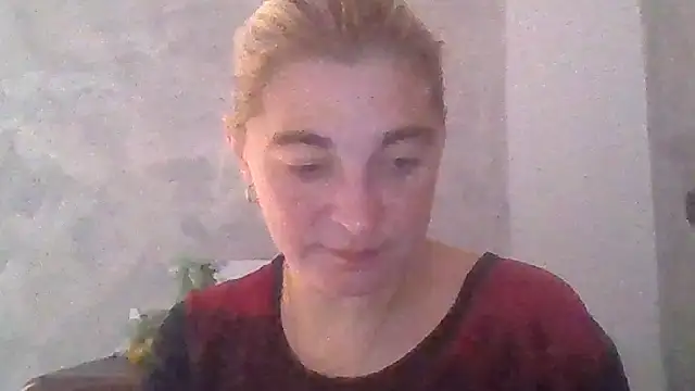 Snapshot of GoldenAngelMilf chatting on October 14, 7:55 am GoldenAngelMilf online show from October 14, 7:55 am