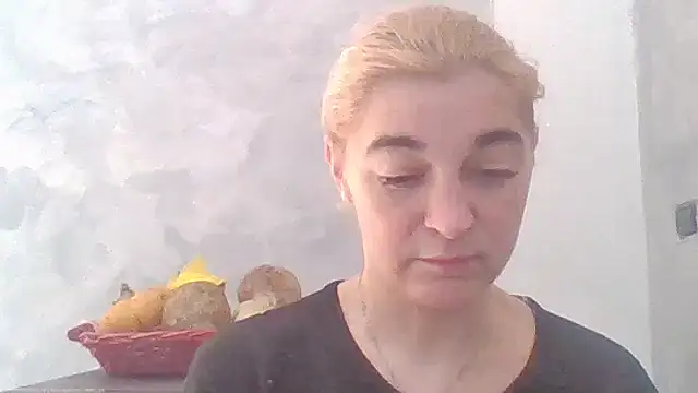 GoldenAngelMilf online show from April 24, 1:58 pm