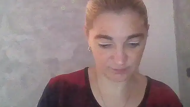 Snapshot of GoldenAngelMilf chatting on October 7, 8:30 am GoldenAngelMilf online show from October 7, 8:30 am