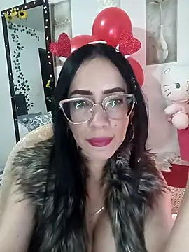 YaraDuartee online show from February 15, 1:52 am