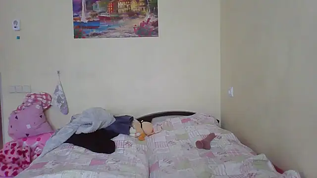 QueenMomyS online show from April 21, 11:39 am