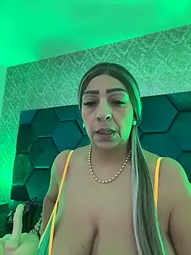 Angelina Roa online show from June 20, 2:53 pm