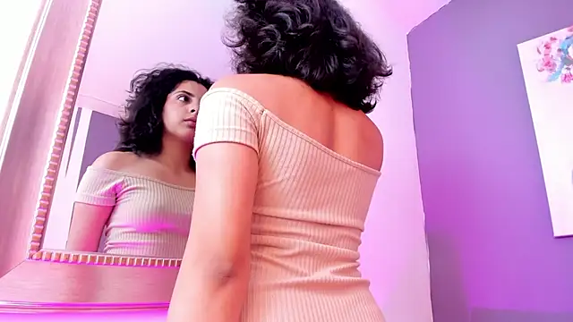 Alessiia   online show from November 30, 3:11 am