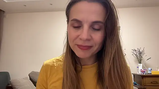 Snapshot of AnnieLove7722 chatting on October 9, 9:52 pm AnnieLove7722 online show from October 9, 9:52 pm
