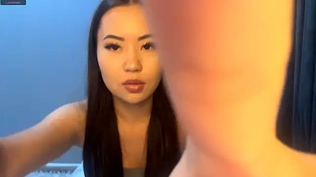 Ur neighbor Kira online show from December 14, 2:01 pm