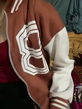 nhinhi-sexy online show from January 17, 12:40 am