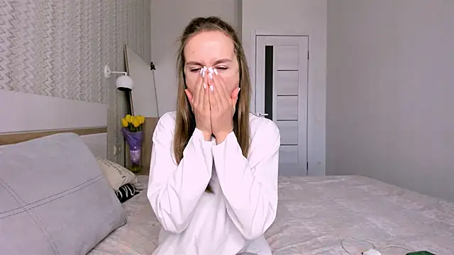 LilMary  online show from March 12, 7:22 am